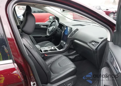 2024 Ford Edge Titanium z USA, uszkodzony, nr VIN 2FMPK4K90RBA87921